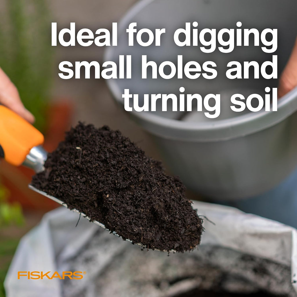 Fiskars Trowel, Heavy Duty Gardening Hand Tool with Hang Hole, For Digging